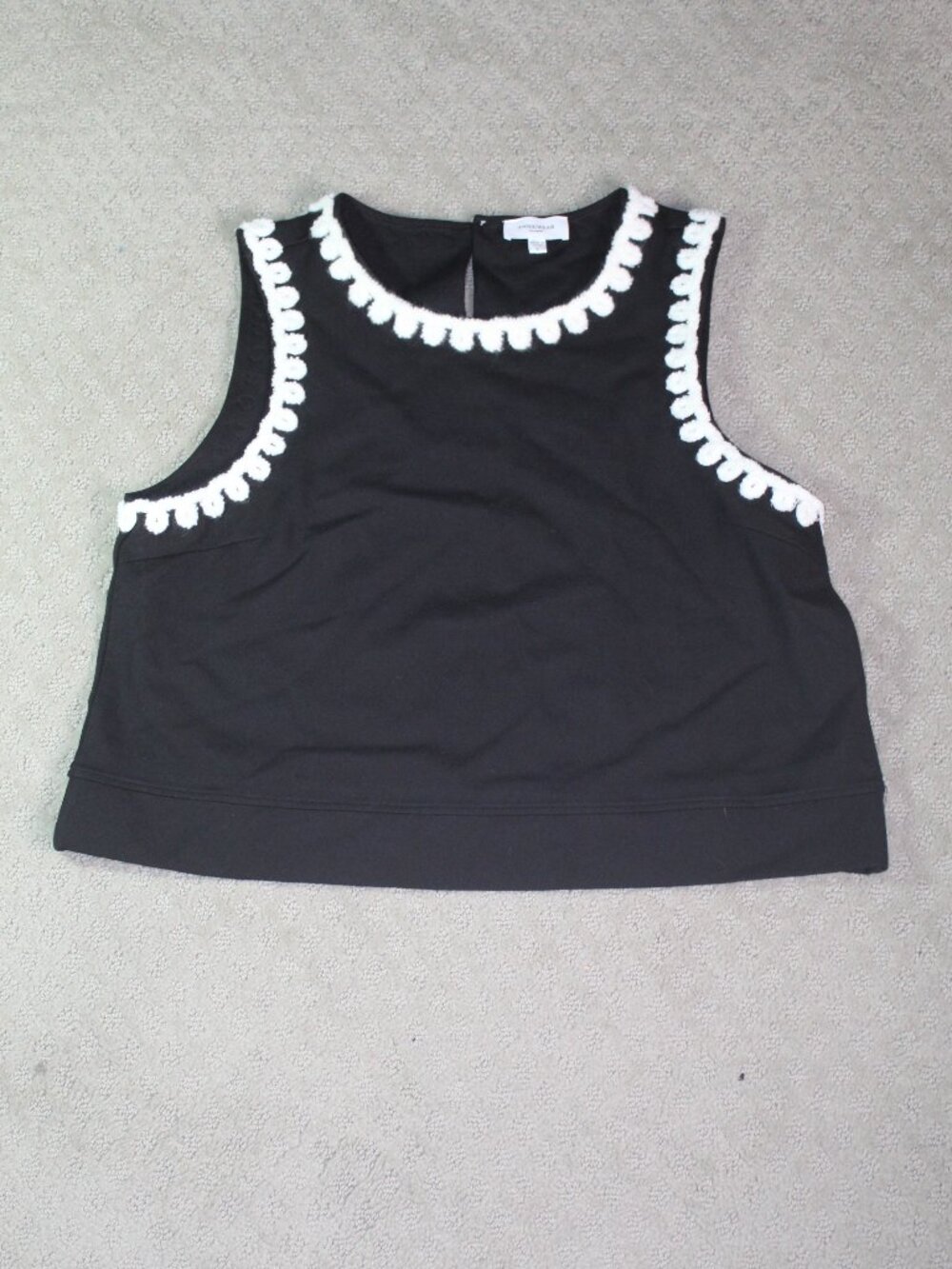 Anniewear Size L Black White Fuzzy Loop Trim Sleeveless Top